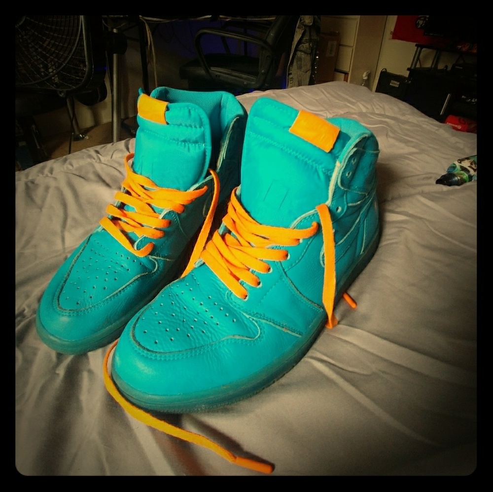 Nike Jordan 1 Blue Gatorade's